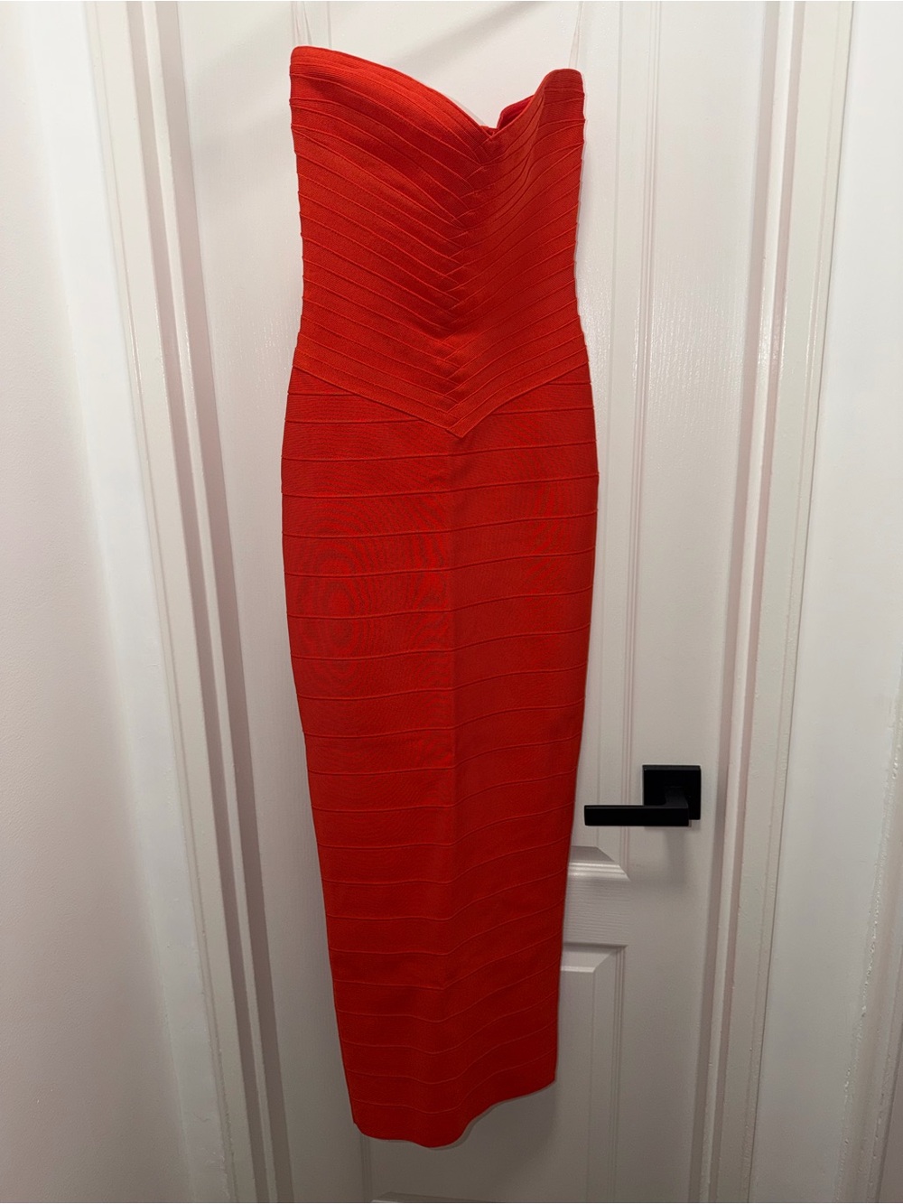 House of CB Strapless the sweetheart Red Midi Bandage Dress - Picture 6 of 8
